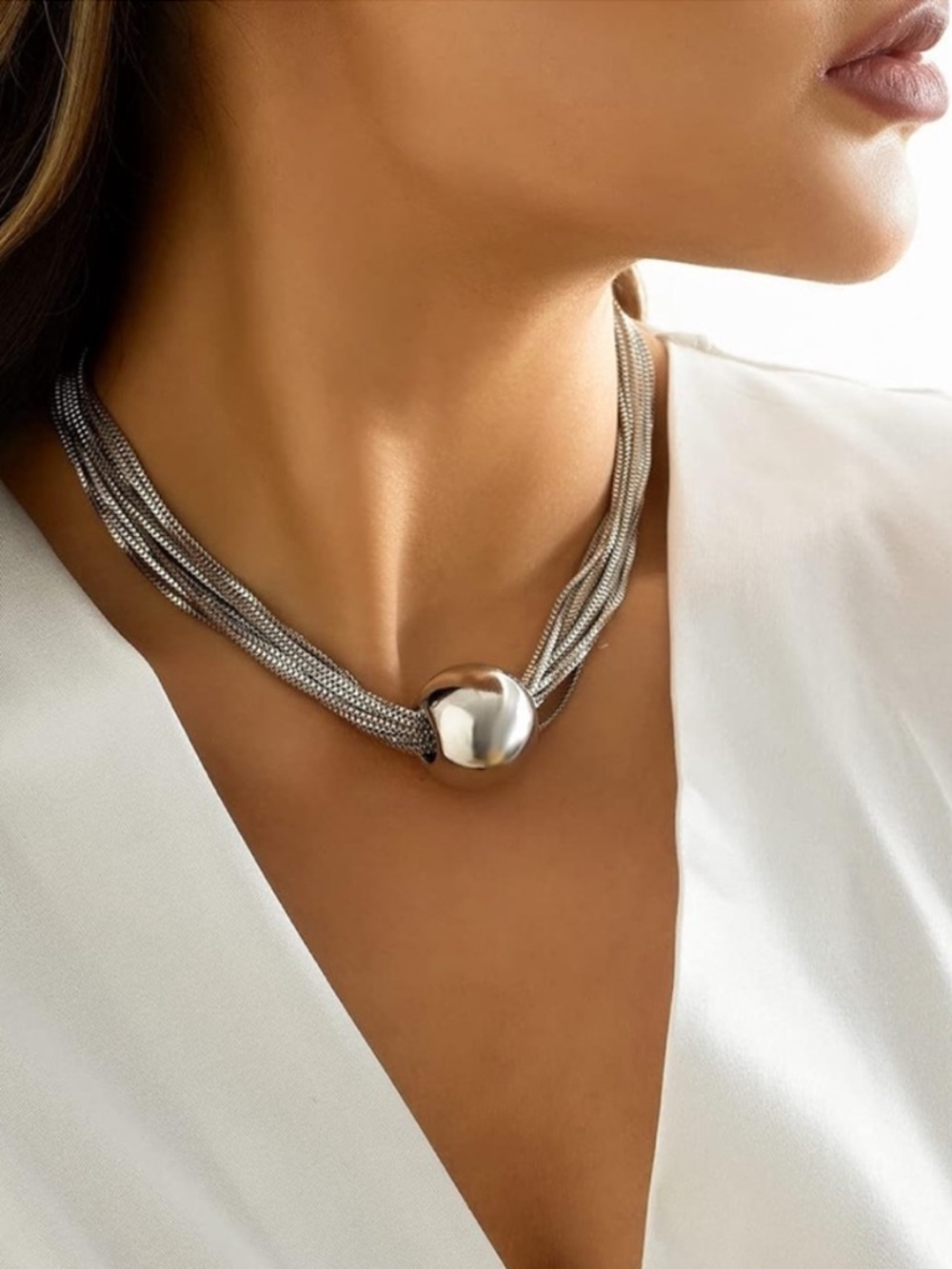 Luxe Silver Mesh Orb Collar Necklace |